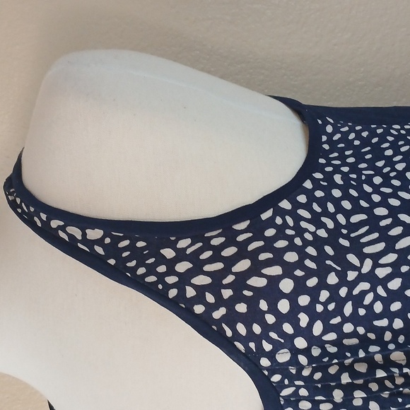 5/$25 Gap women's sl seed print Navy blouse size medium - Picture 4 of 8